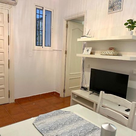 Iyourbasics Lovely Apartment Hinestrosa 23 Free Wifi&Ac マラガ エクステリア 写真