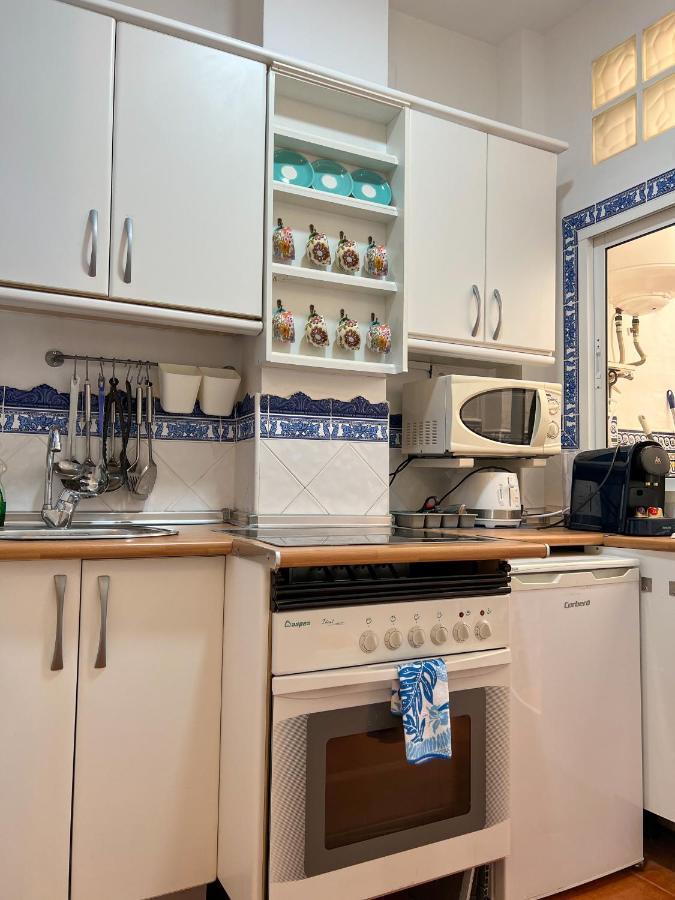 Iyourbasics Lovely Apartment Hinestrosa 23 Free Wifi&Ac マラガ エクステリア 写真