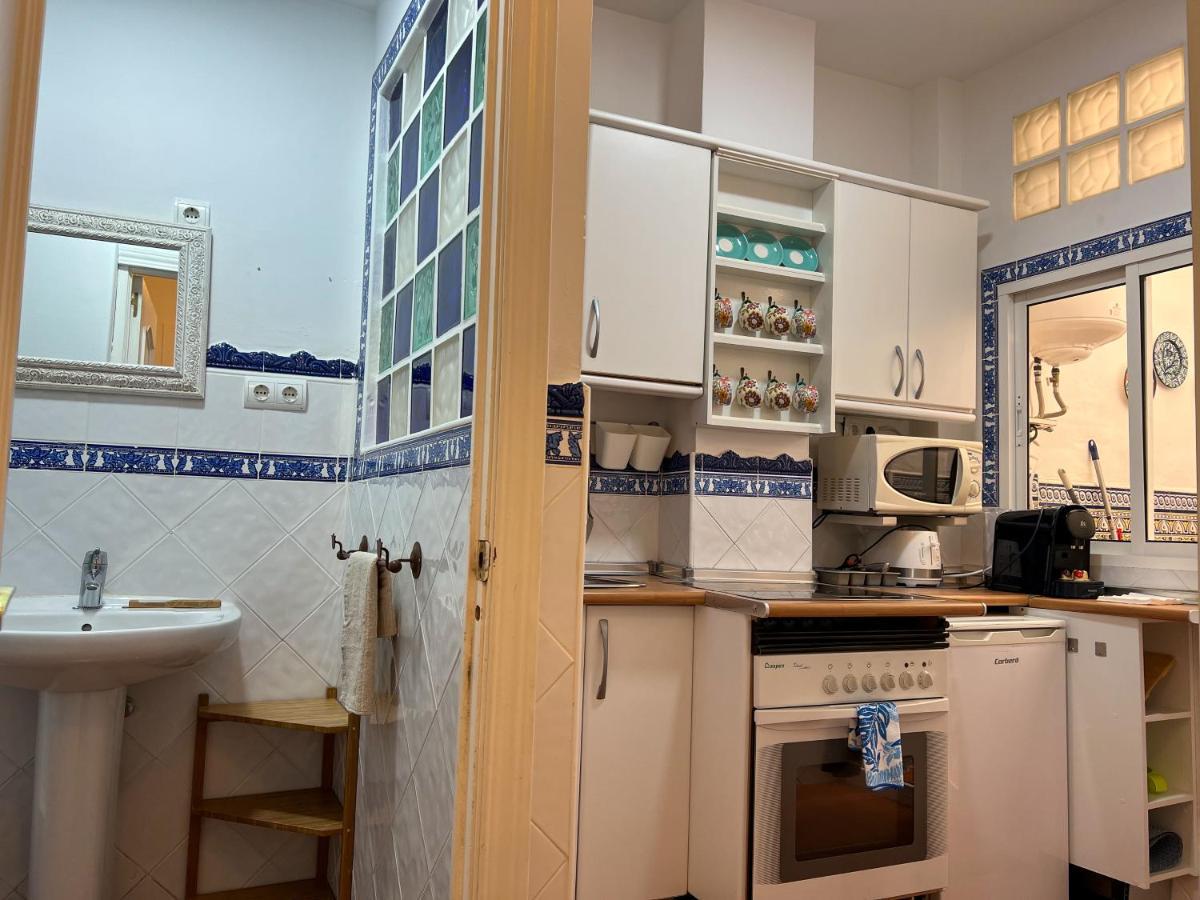 Iyourbasics Lovely Apartment Hinestrosa 23 Free Wifi&Ac マラガ エクステリア 写真