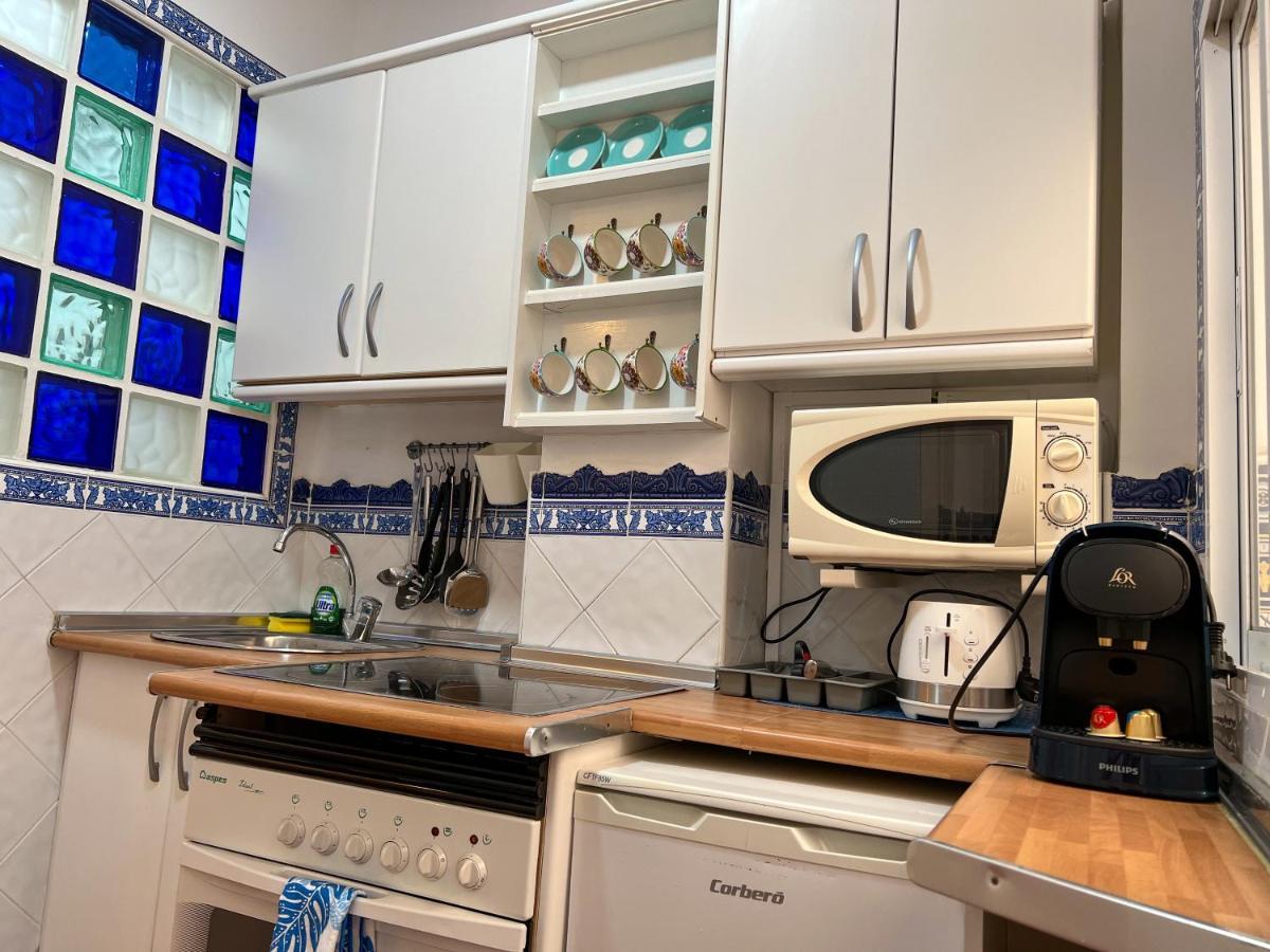Iyourbasics Lovely Apartment Hinestrosa 23 Free Wifi&Ac マラガ エクステリア 写真