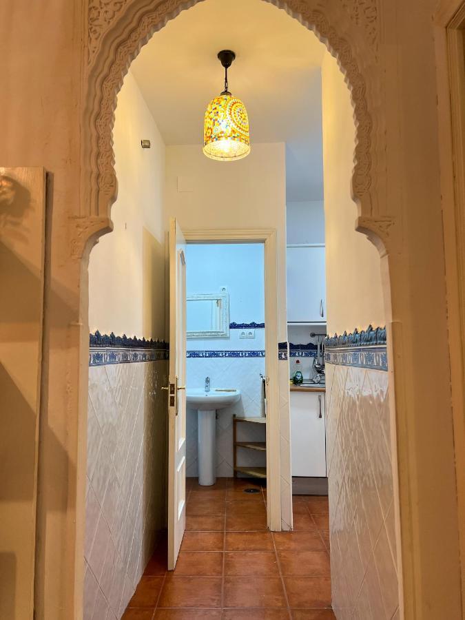 Iyourbasics Lovely Apartment Hinestrosa 23 Free Wifi&Ac マラガ エクステリア 写真